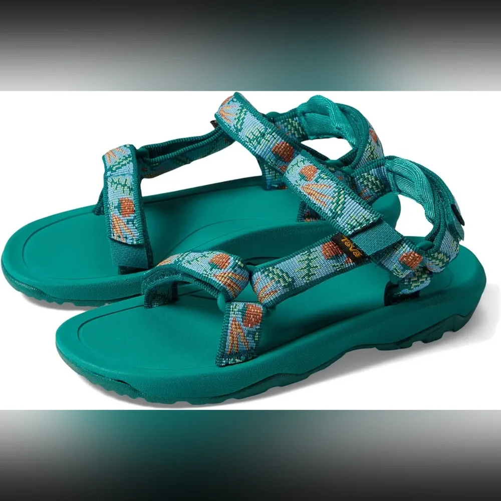 EUC Sz 9 Teva Hurricane XLT 2 Sandals Green Vegetable Veggies Fruit Garden